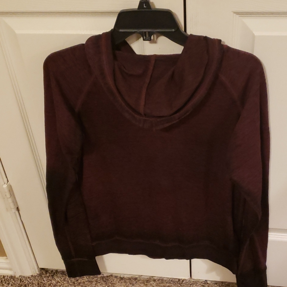 đSweater MEI - Picture 3 of 4